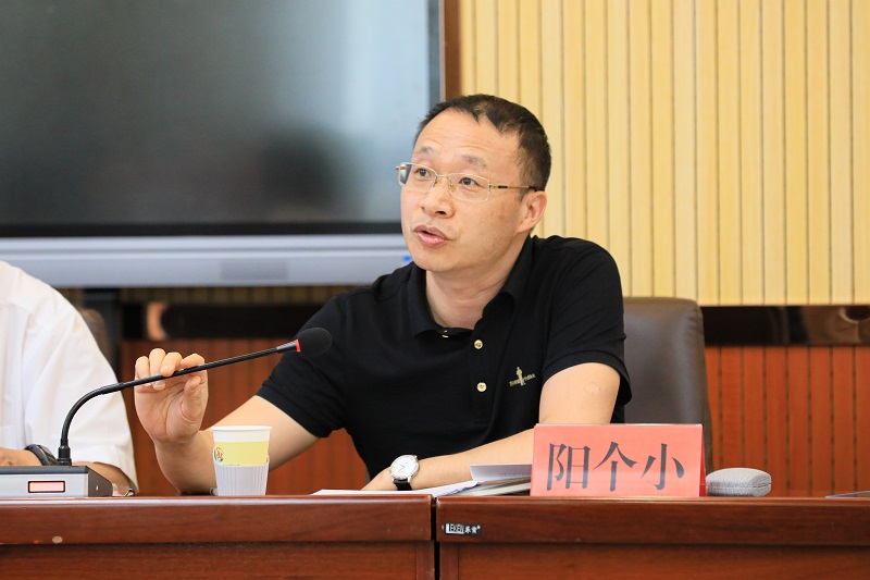 新發(fā)展集團(tuán)副總經(jīng)理陽個(gè)?。?）.jpg